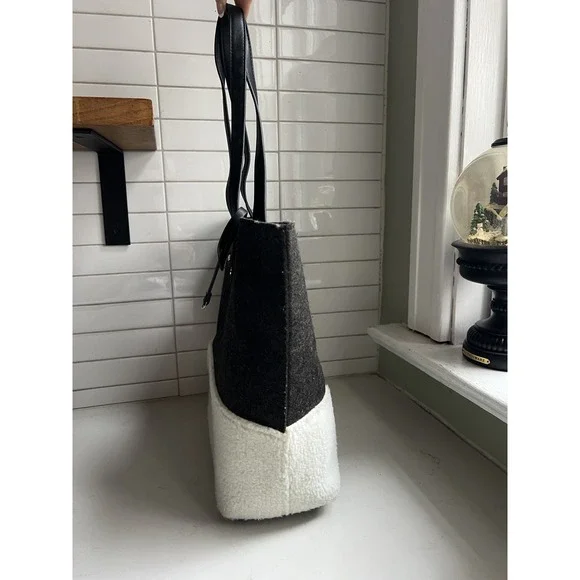 Emma Fox Caspian Shoulder Bag Tote Large Felt Sherpa Gray Cream Purse Trendy - Picture 6 of 9